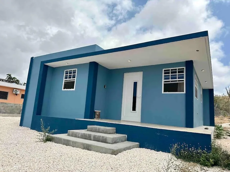 Cozy 3 Bedroom 2 Bath Home With Patio Willemstad Dom wakacyjny